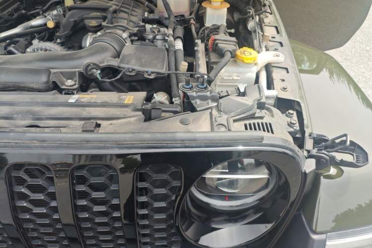 Used Jeep Gladiator 2022 3.6L Pioneer Edition Engine Bay Left
