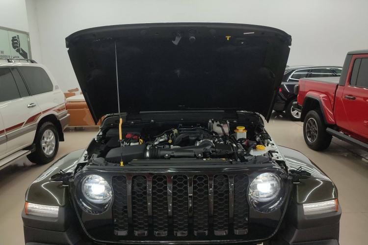 Used Jeep Gladiator 2022 3.6L Pioneer Edition Engine Bay