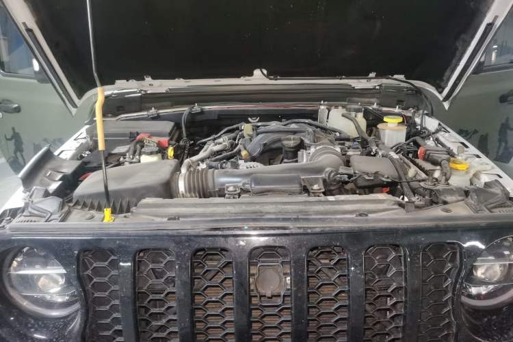 Used Jeep Gladiator 2022 3.6L Pioneer Edition Engine Bay