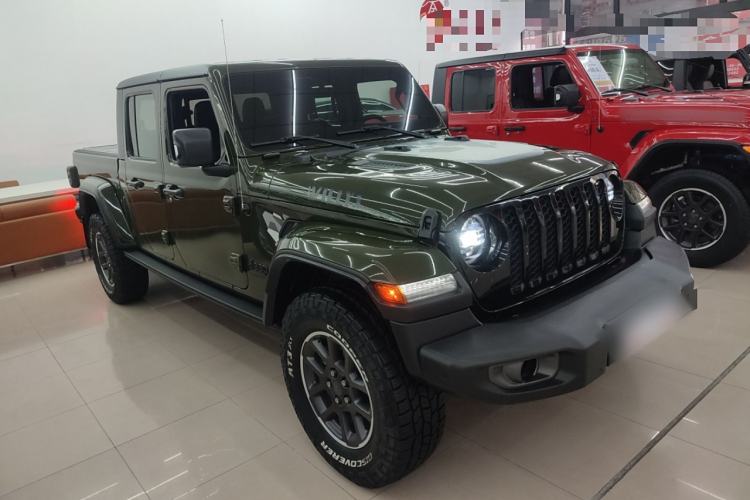 Used Jeep Gladiator 2022 3.6L Pioneer Edition Front Right 45 Deg