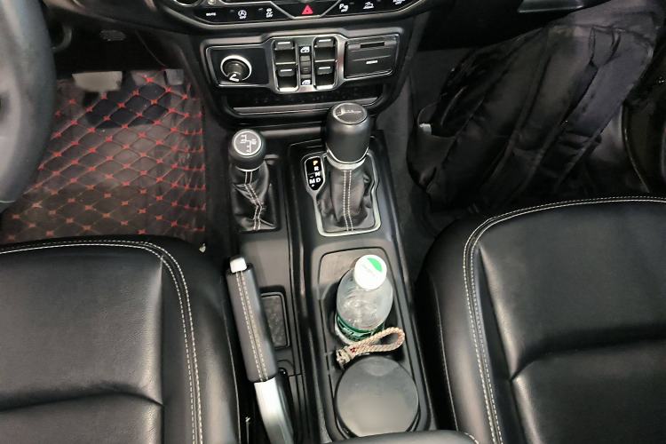 Used Jeep Gladiator 2022 3.6L Pioneer Edition Gear Lever