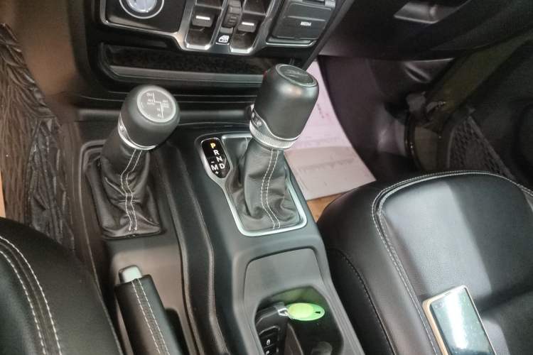 Used Jeep Gladiator 2022 3.6L Pioneer Edition Gear Lever
