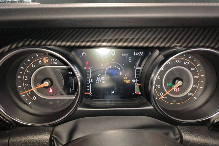 Used Jeep Gladiator 2022 3.6L Pioneer Edition Instrument Cluster