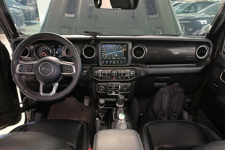 Used Jeep Gladiator 2022 3.6L Pioneer Edition Interior 2