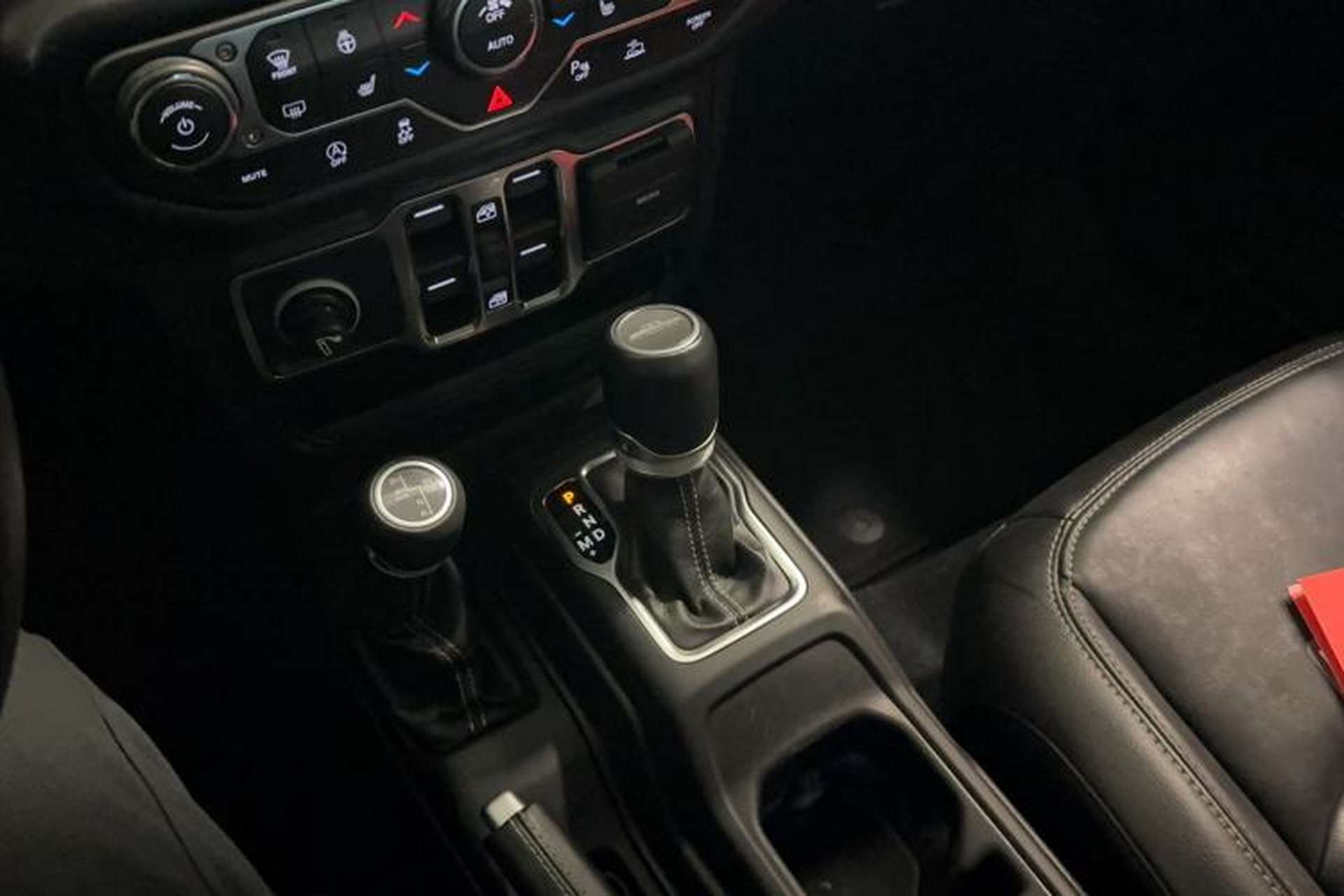 Used Jeep Gladiator 2022 3.6L Pioneer Edition Interior 5