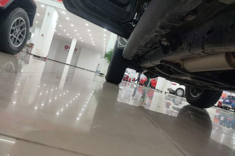 Used Jeep Gladiator 2022 3.6L Pioneer Edition Left Side Sill