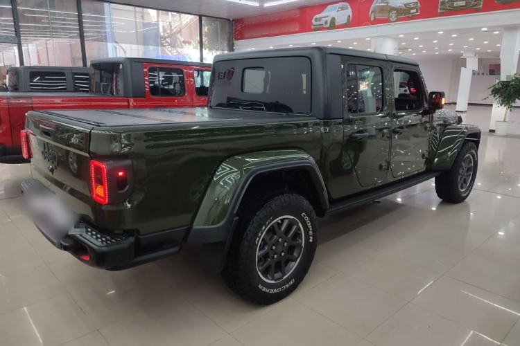 Used Jeep Gladiator 2022 3.6L Pioneer Edition Rear Right 45 Deg