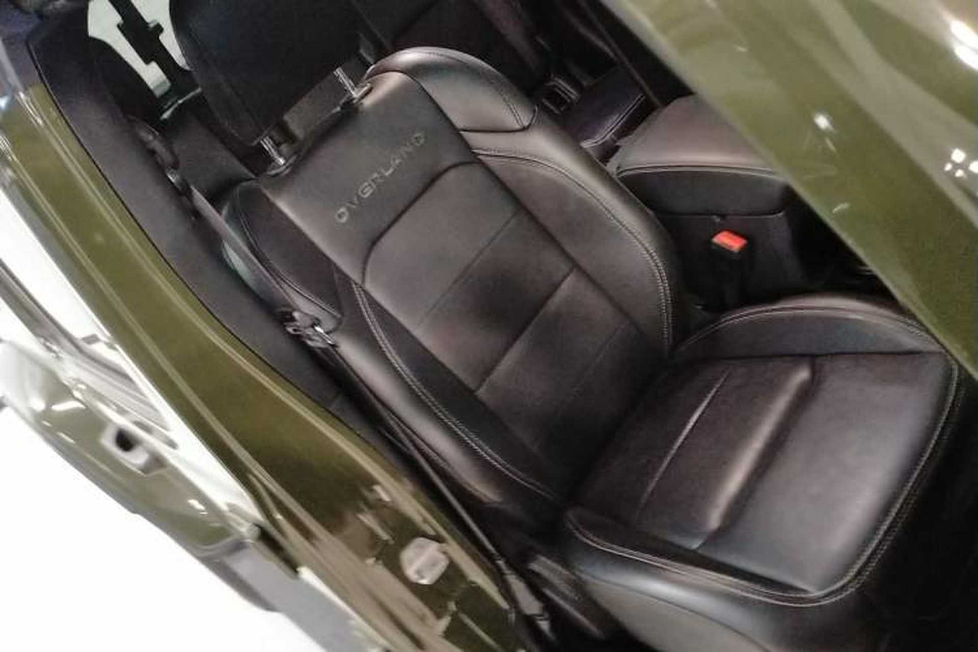Used Jeep Gladiator 2022 3.6L Pioneer Edition Right Front Seat
