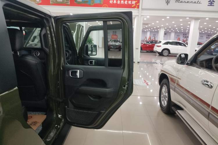 Used Jeep Gladiator 2022 3.6L Pioneer Edition Right Rear Door Interior