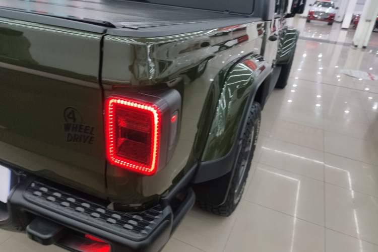 Used Jeep Gladiator 2022 3.6L Pioneer Edition Right Rear Taillight
