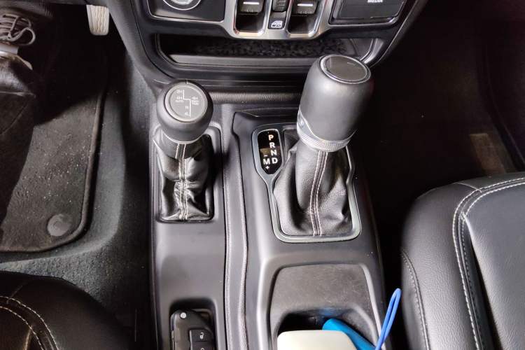 Used Jeep Gladiator 2022 3.6L Pioneer Edition Gear Lever