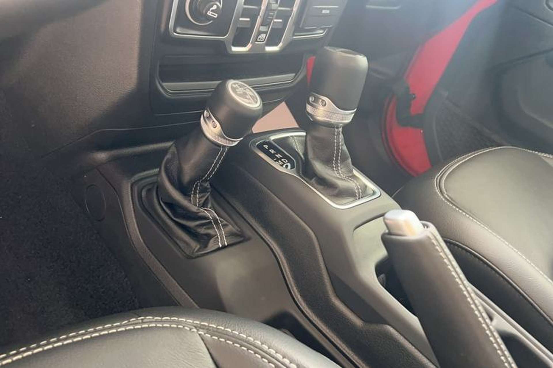 Used Jeep Gladiator 2022 3.6L Pioneer Edition Interior 3