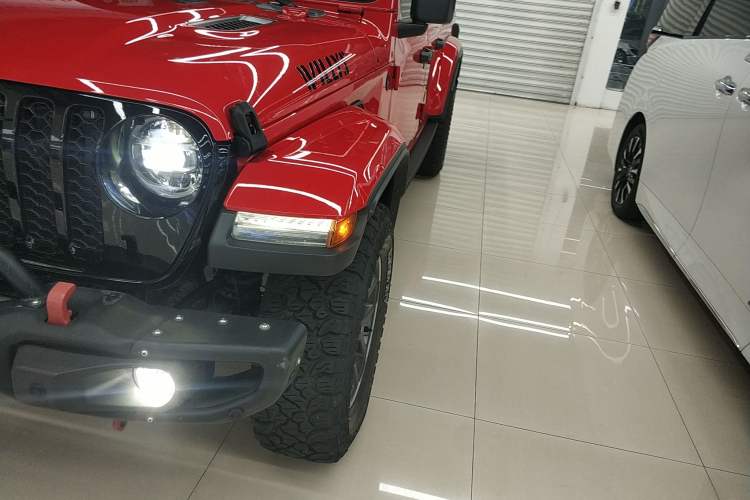 Used Jeep Gladiator 2022 3.6L Pioneer Edition Left Front Headlight