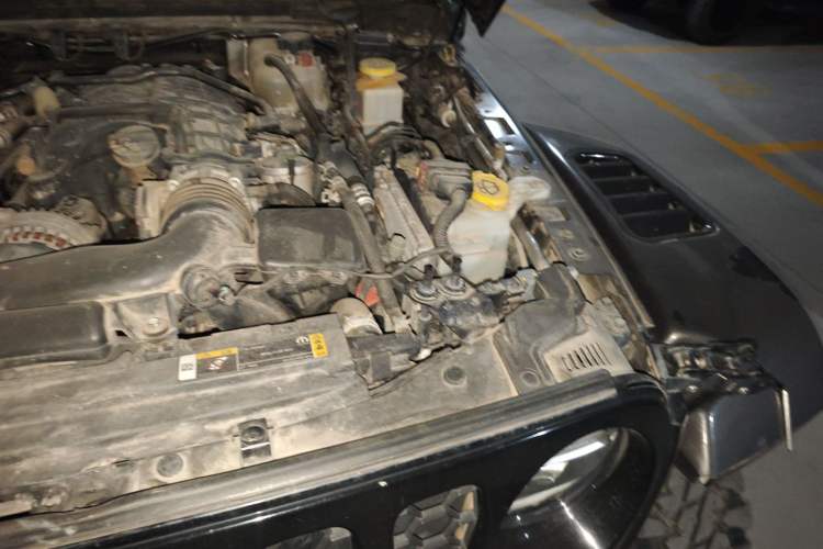 Used Jeep Gladiator 2022 3.6L Pioneer Edition Engine Bay Left