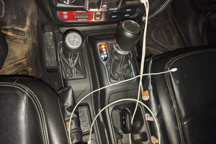 Used Jeep Gladiator 2022 3.6L Pioneer Edition Gear Lever
