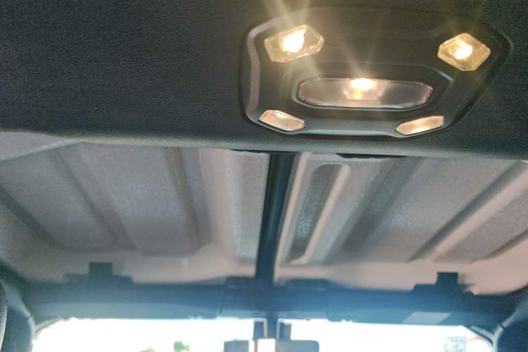 Used Jeep Gladiator 2022 3.6L Pioneer Edition Headliner