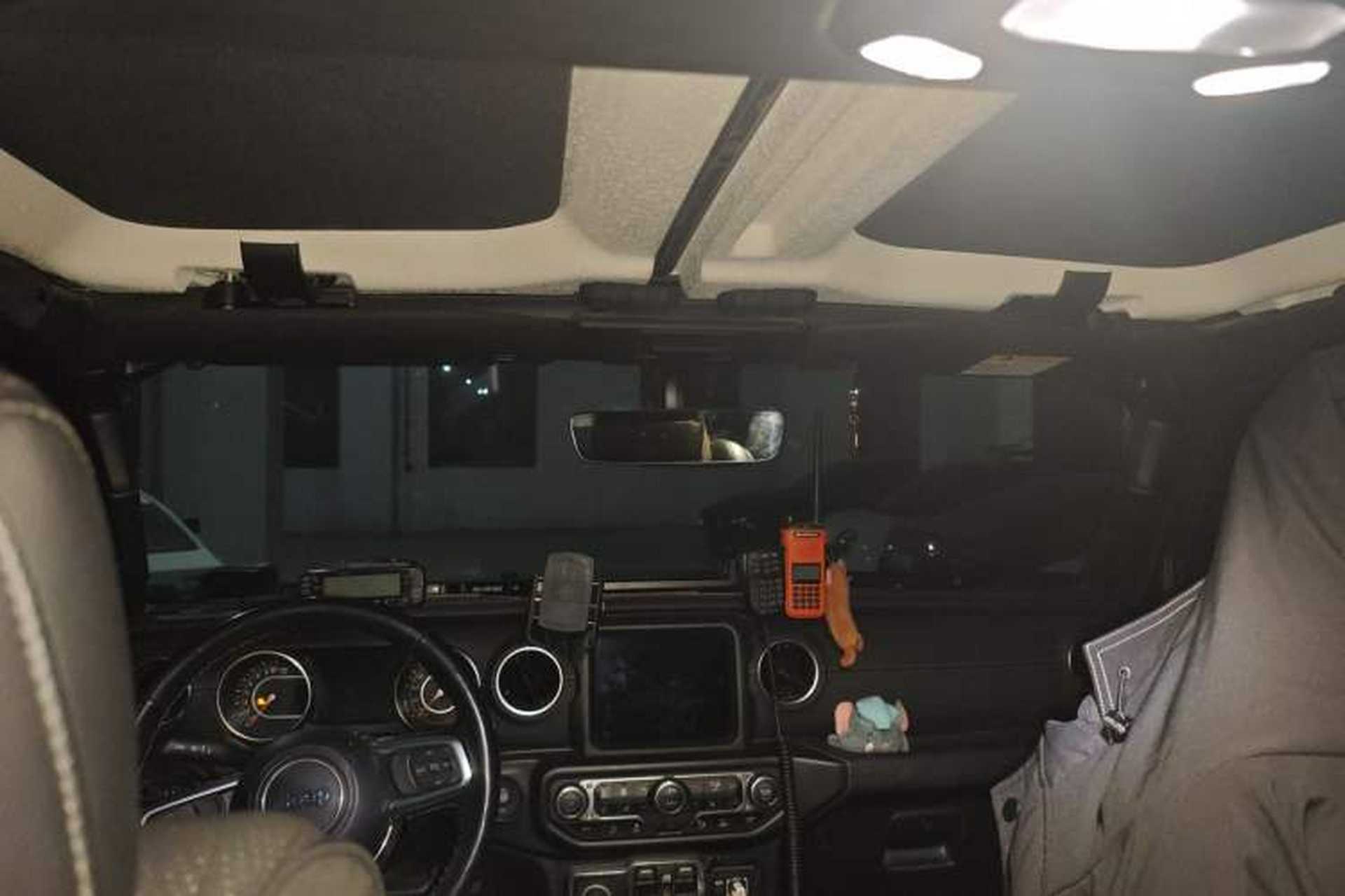 Used Jeep Gladiator 2022 3.6L Pioneer Edition Headliner