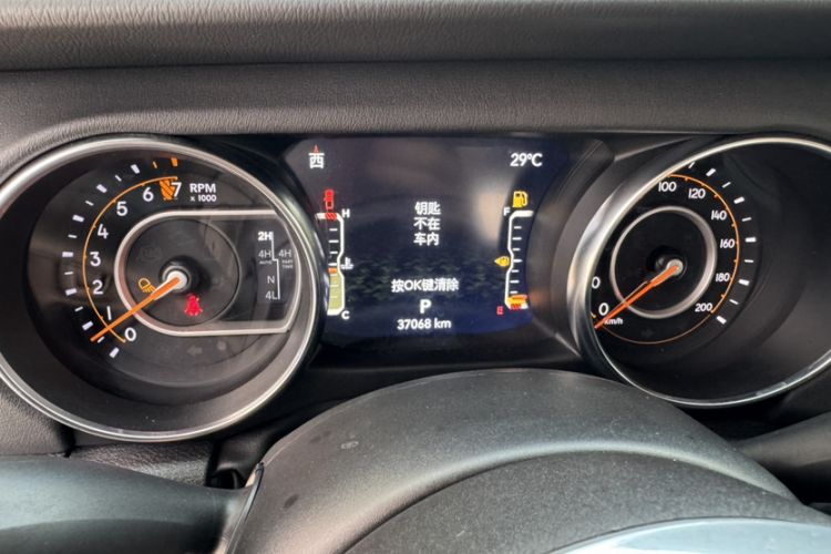 Used Jeep Gladiator 2022 3.6L Pioneer Edition Odometer Close Up