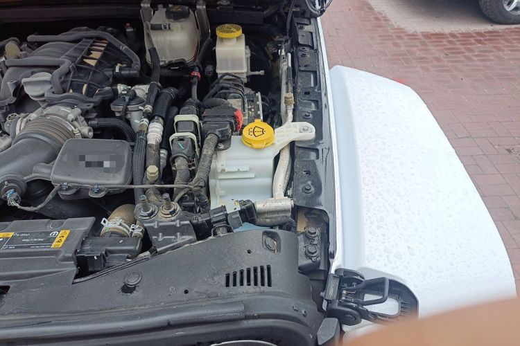 Used Jeep Gladiator  Engine Bay Left