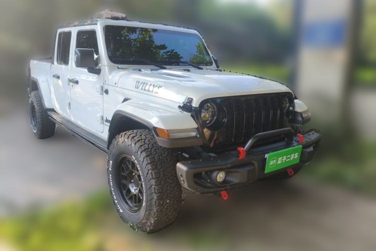 Used Jeep Gladiator 2022 3.6L Pioneer Edition Front Right 45 Deg