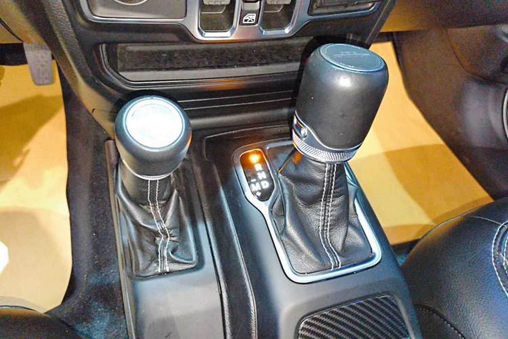 Used Jeep Gladiator 2022 3.6L Pioneer Edition Gear Lever