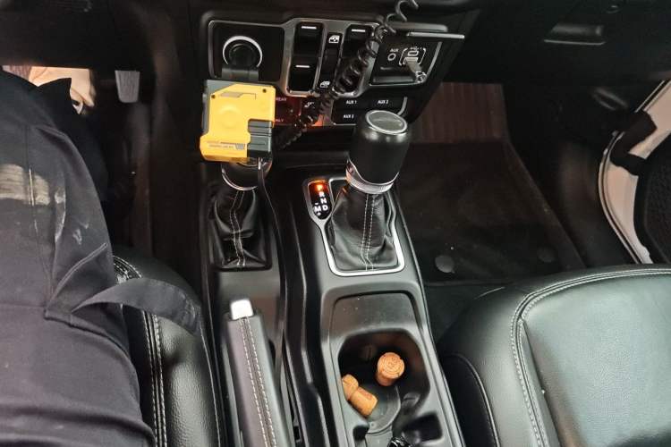 Used Jeep Gladiator 2022 3.6L Pioneer Edition Gear Lever
