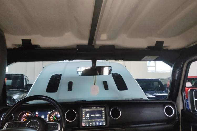 Used Jeep Gladiator 2022 3.6L Pioneer Edition Headliner