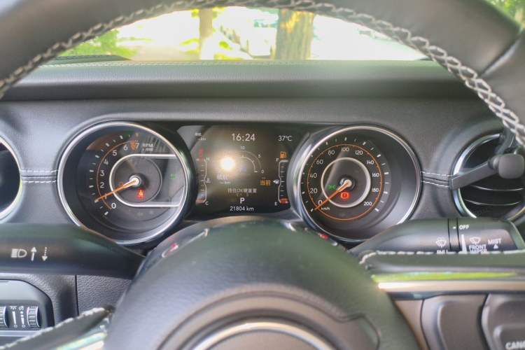 Used Jeep Gladiator 2022 3.6L Pioneer Edition Instrument Cluster