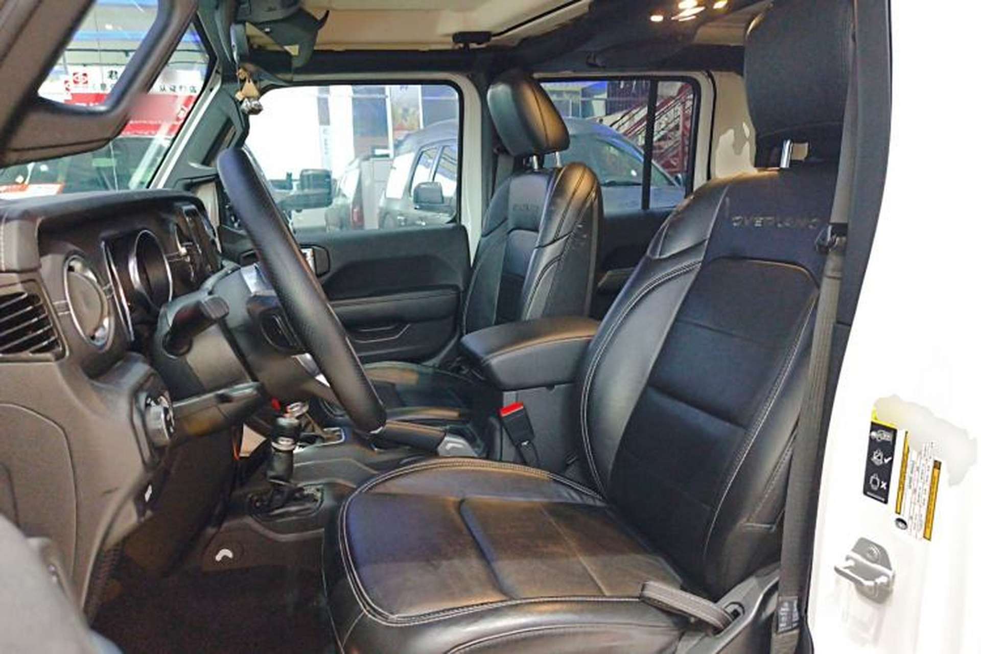 Used Jeep Gladiator 2022 3.6L Pioneer Edition Left Front Seat