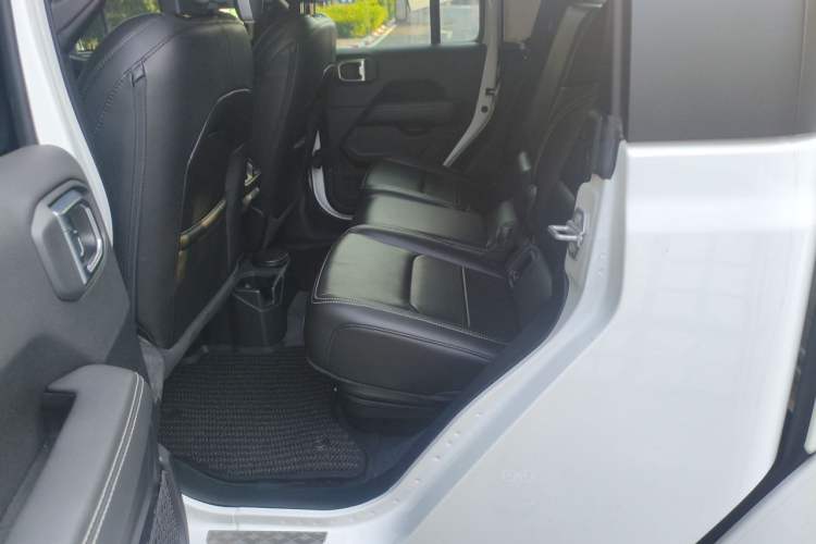Used Jeep Gladiator 2022 3.6L Pioneer Edition Left Rear Seat