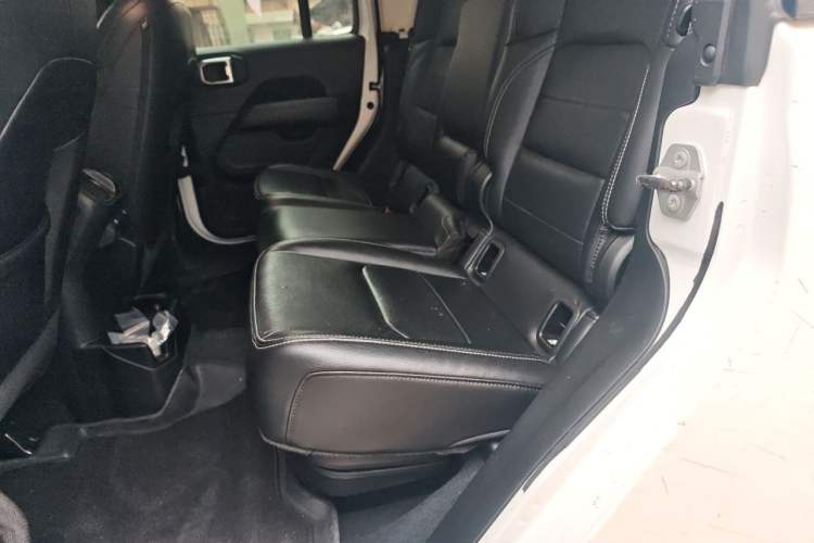 Used Jeep Gladiator 2022 3.6L Pioneer Edition Left Rear Seat
