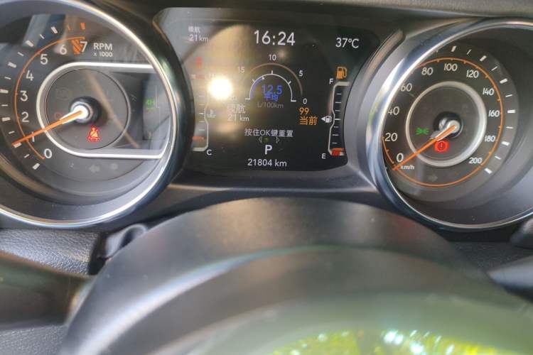 Used Jeep Gladiator 2022 3.6L Pioneer Edition Odometer Close Up
