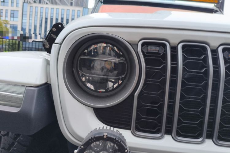 Used Jeep Gladiator 2022 3.6L Pioneer Edition Right Front Headlight