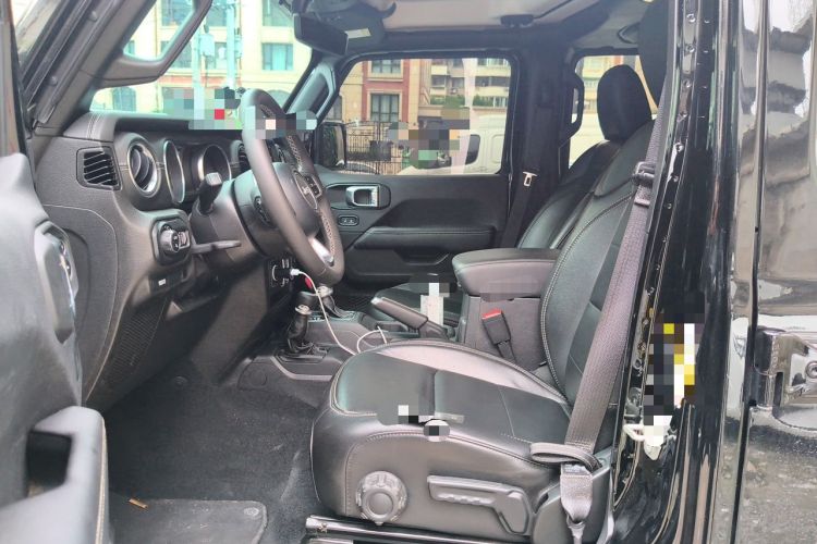 Used Jeep Gladiator 2023 3.6L Overland Left Front Seat