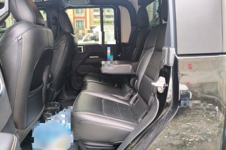 Used Jeep Gladiator 2023 3.6L Overland Left Rear Seat