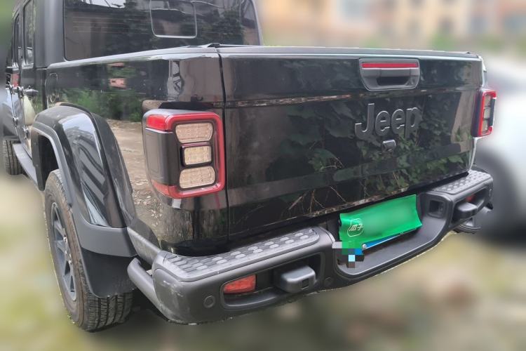 Used Jeep Gladiator 2023 3.6L Overland Rear