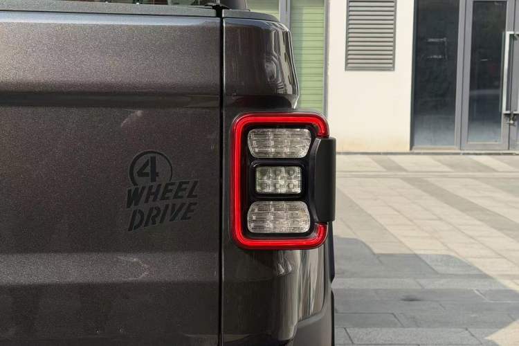 Used Jeep Gladiator 2023 3.6L Overland Exterior 4