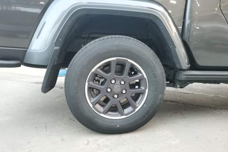 Used Jeep Gladiator 2023 3.6L Overland Exterior 6