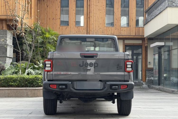 Used Jeep Gladiator 2023 3.6L Overland Exterior 8