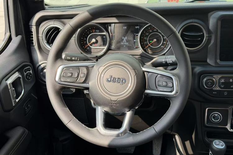 Used Jeep Gladiator 2023 3.6L Overland Steering Wheel
