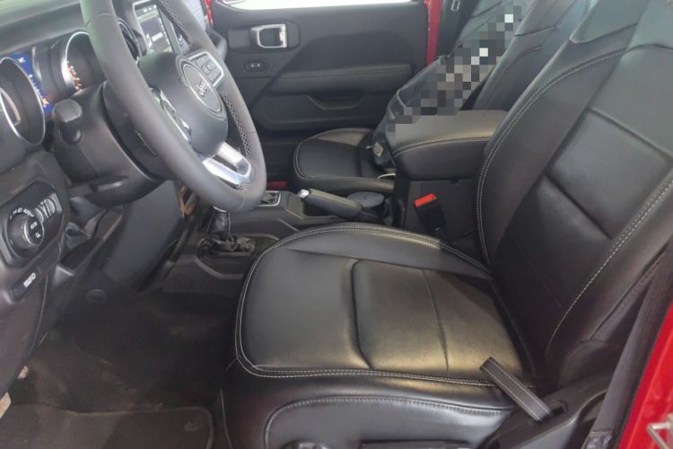 Used Jeep Gladiator 2023 3.6L Overland Left Front Seat