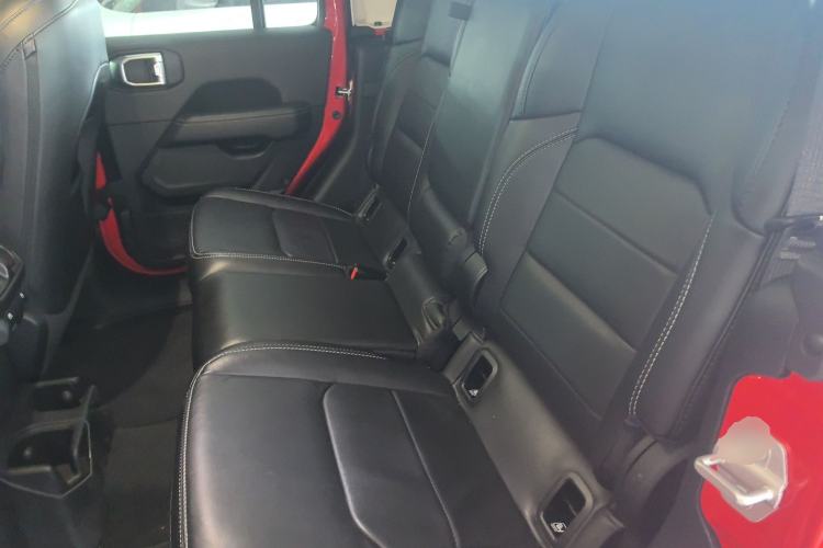Used Jeep Gladiator 2023 3.6L Overland Left Rear Seat