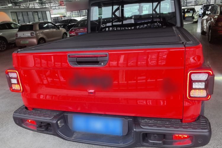 Used Jeep Gladiator 2023 3.6L Overland Rear
