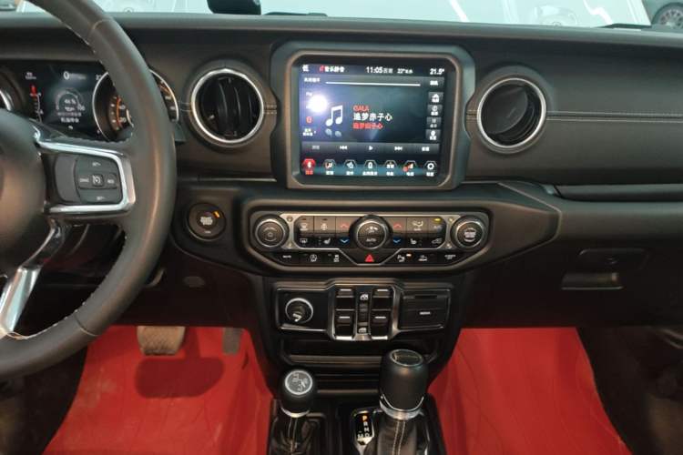 Used Jeep Gladiator 2023 3.6L Overland Audio And AC Panel