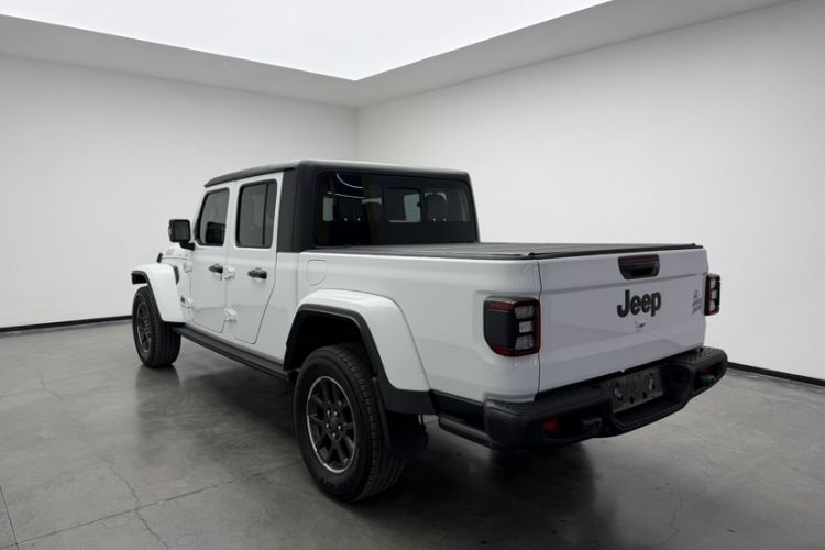Used Jeep Gladiator 2023 3.6L Overland Exterior 1