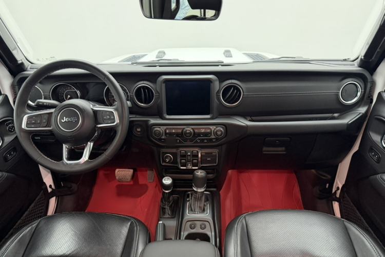Used Jeep Gladiator 2023 3.6L Overland Interior 4