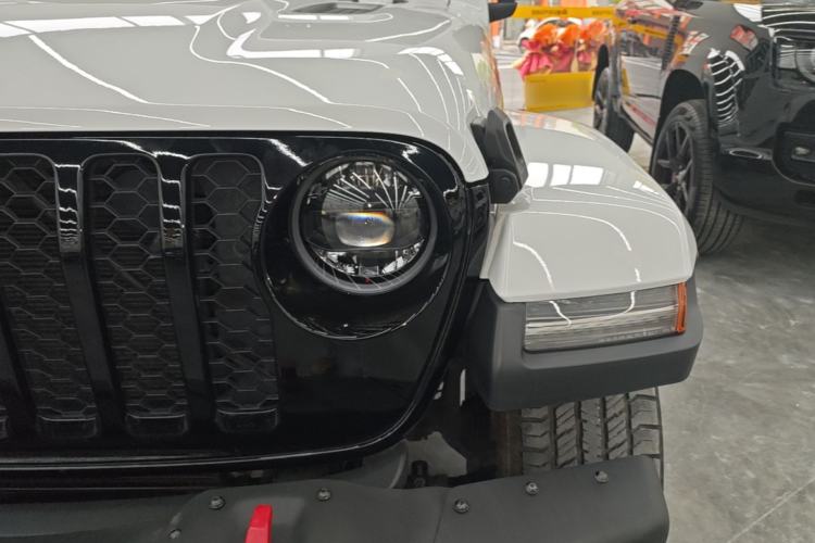 Used Jeep Gladiator 2023 3.6L Overland Left Front Headlight