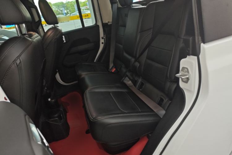 Used Jeep Gladiator 2023 3.6L Overland Left Rear Seat