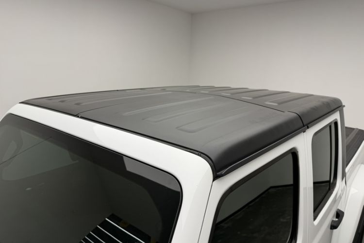 Used Jeep Gladiator 2023 3.6L Overland Roof