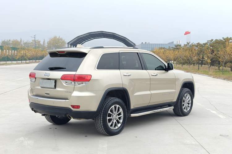 Used Jeep Grand Cherokee 2014 3.6L Elite Navigation Edition Exterior 5